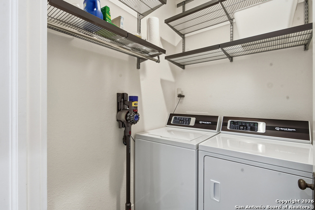 524 N Getty Property Photo 24