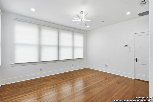 524 N Getty Property Photo 26