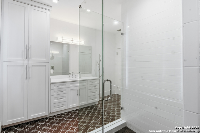 524 N Getty Property Photo 29