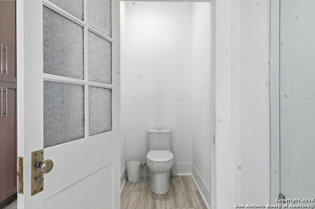 524 N Getty Property Photo 38