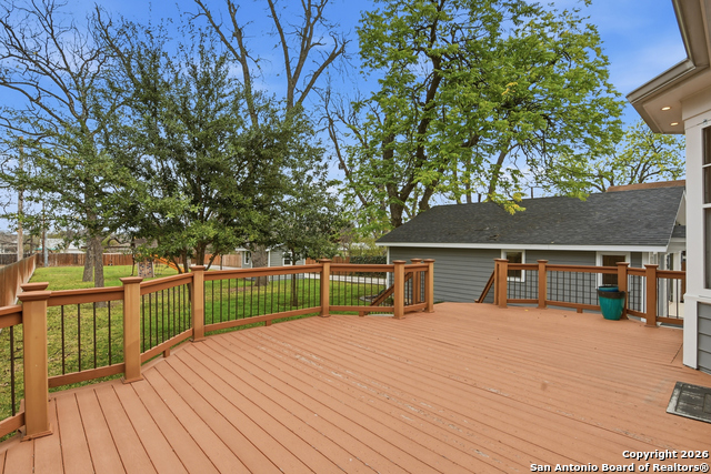 524 N Getty Property Photo 48