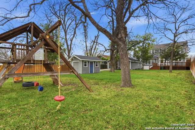 524 N Getty Property Photo 50