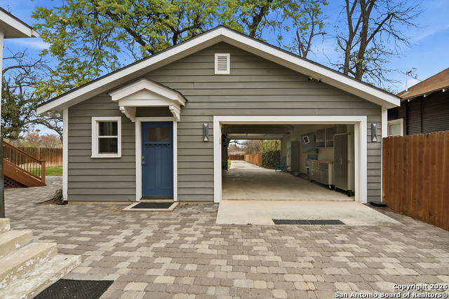 524 N Getty Property Photo 52
