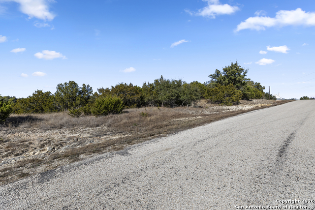 331 Ridge Point Property Photo 4