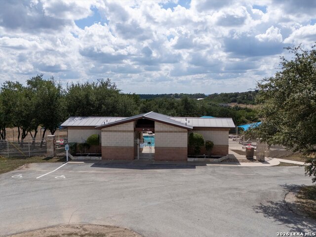 331 Ridge Pt Property Photo 16