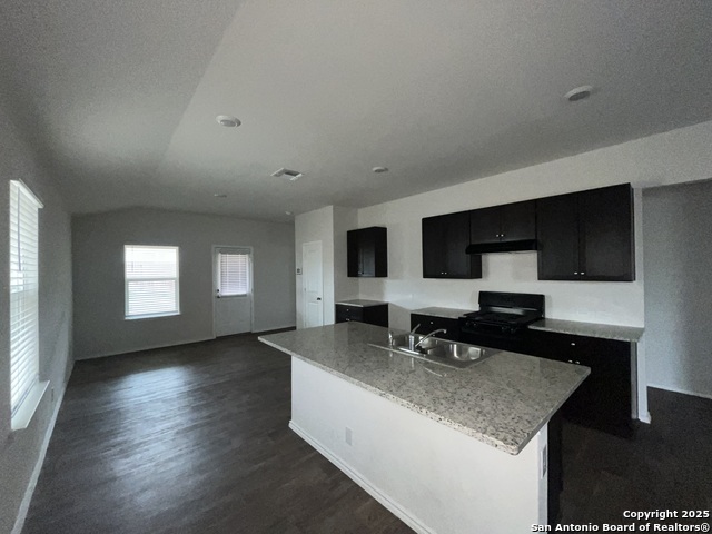 324 Middle Green Loop Property Photo 6