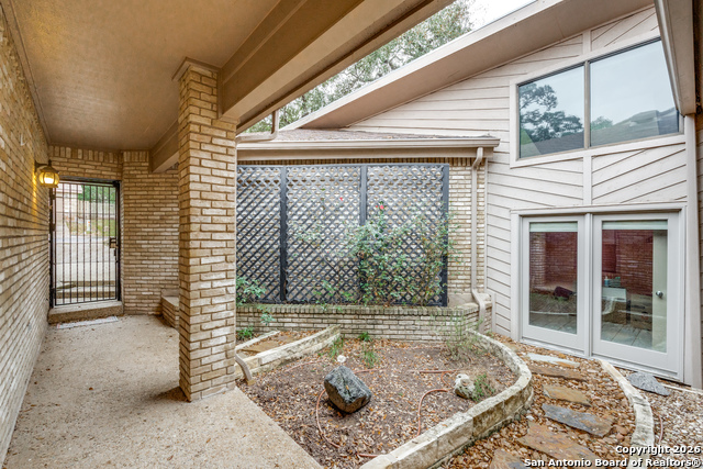 7801 Timber Top Property Photo 4