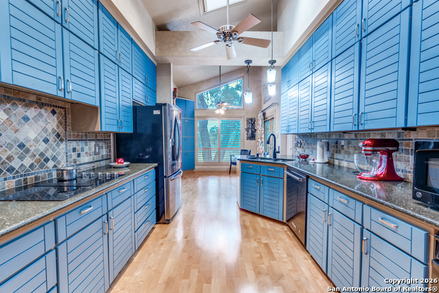 7801 Timber Top Property Photo 8