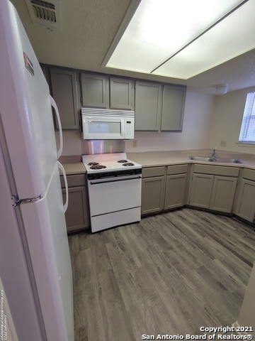 6316 Cambridge Property Photo 4
