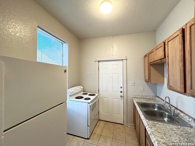 1716 N Olive St Property Photo 4