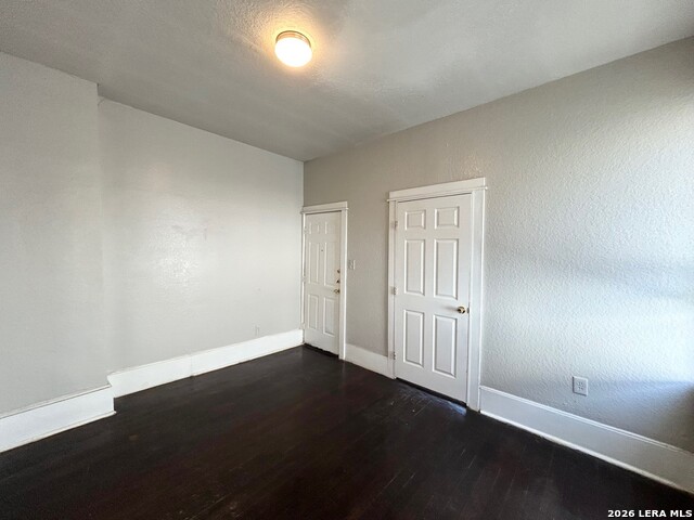 1716 N Olive St Property Photo 9
