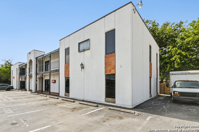 4444 Walzem Rd Property Photo 2