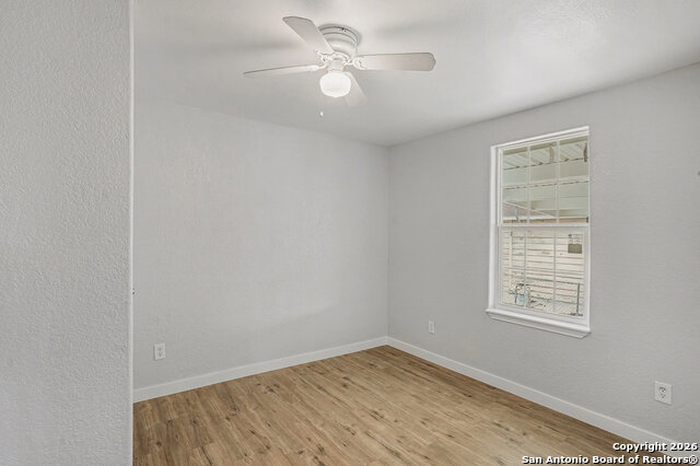 2039 Schley Ave Property Photo 13