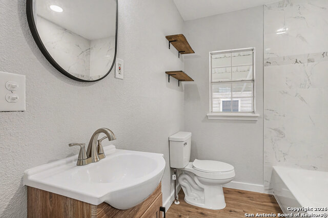 2039 Schley Ave Property Photo 14
