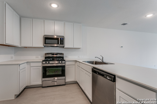 275 Ottawa Way Property Photo 4