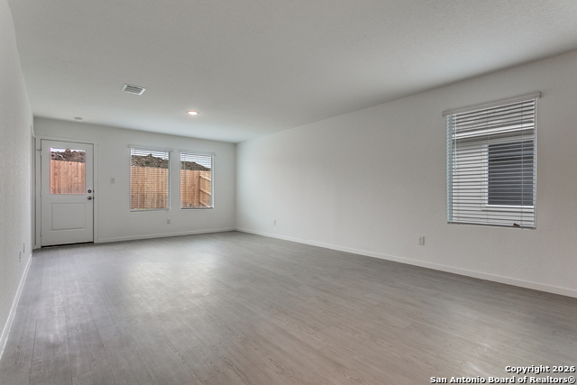 275 Ottawa Way Property Photo 6