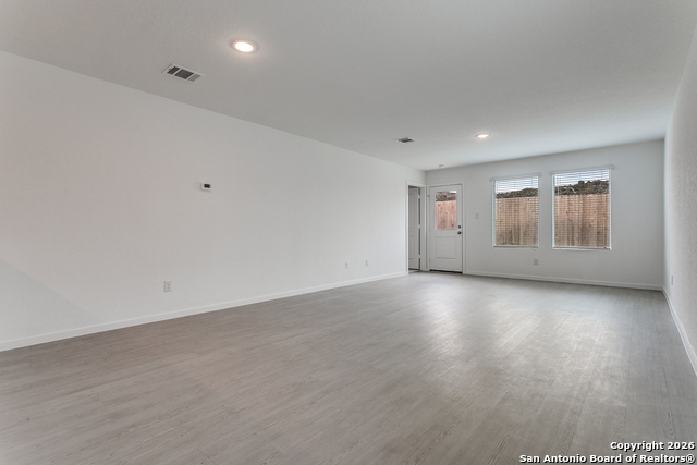 275 Ottawa Way Property Photo 8