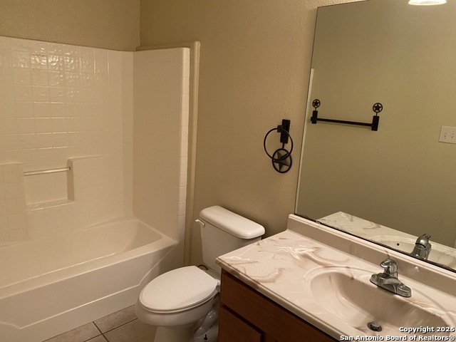 707 Dallas Property Photo 4