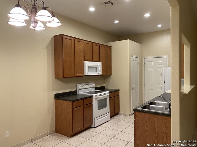 707 Dallas Property Photo 5