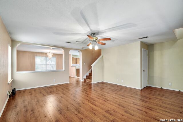 5207 Wood Glen Property Photo 5