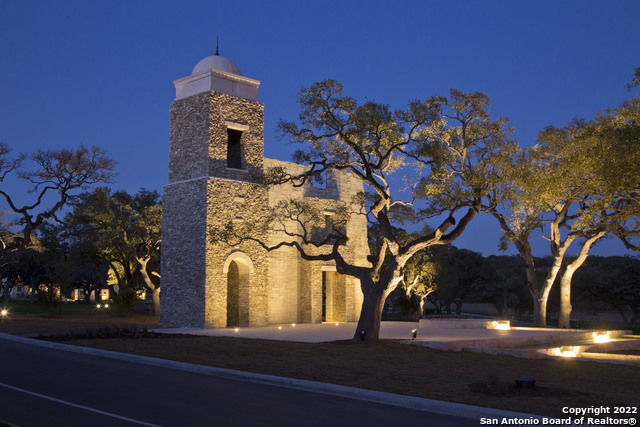 301 Fandango Property Photo 18