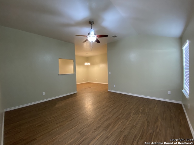 1103 Maple Property Photo 5