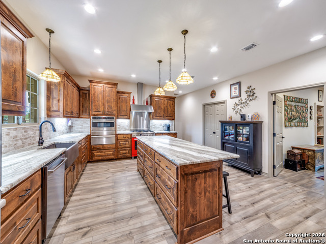 6472 Bluntzer Rd Property Photo 6