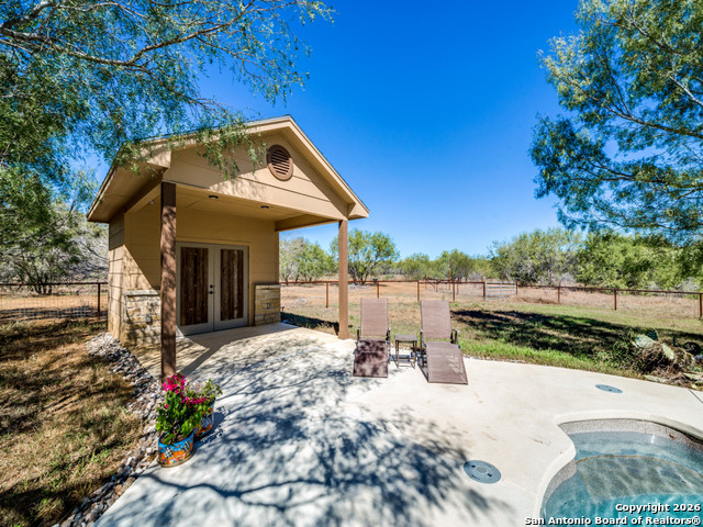 6472 Bluntzer Rd Property Photo 20