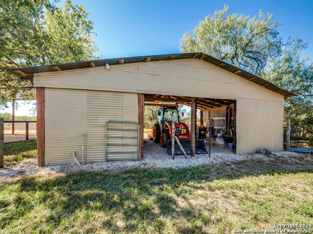 6472 Bluntzer Rd Property Photo 34