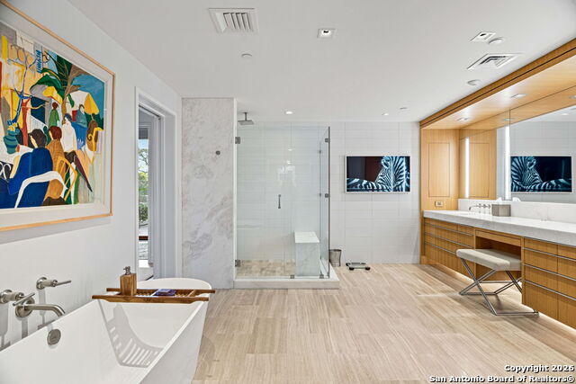 200 Patterson Property Photo 27