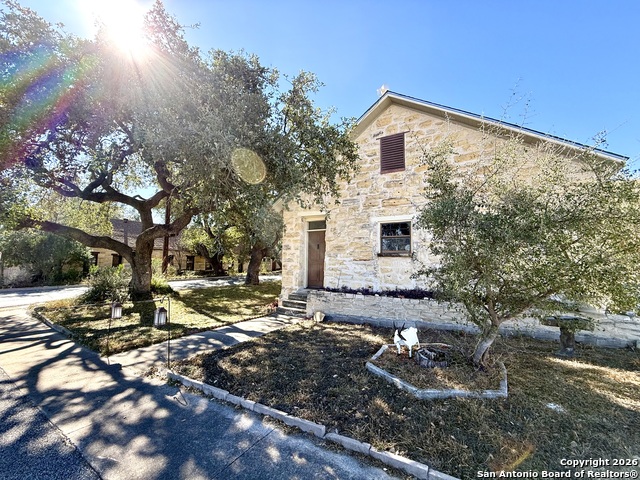1 Mackenzie Property Photo 1