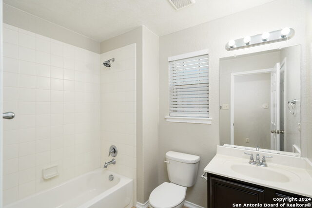 910 Trilby Property Photo 8