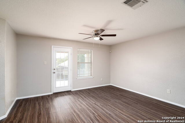 910 Trilby Property Photo 11