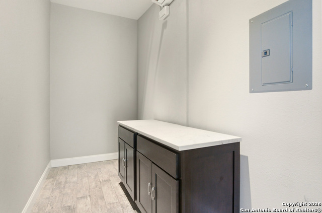 1202 W Bitters Property Photo 6