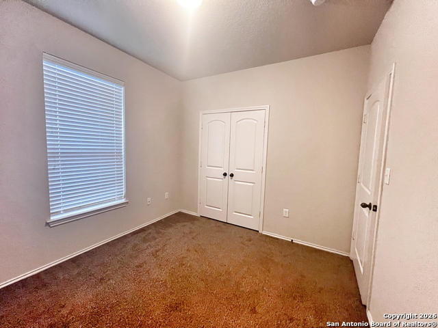 565-569 Creekside Circle Property Photo 6