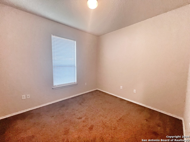565-569 Creekside Circle Property Photo 8