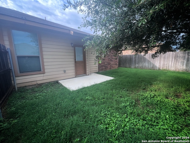 565-569 Creekside Circle Property Photo 14