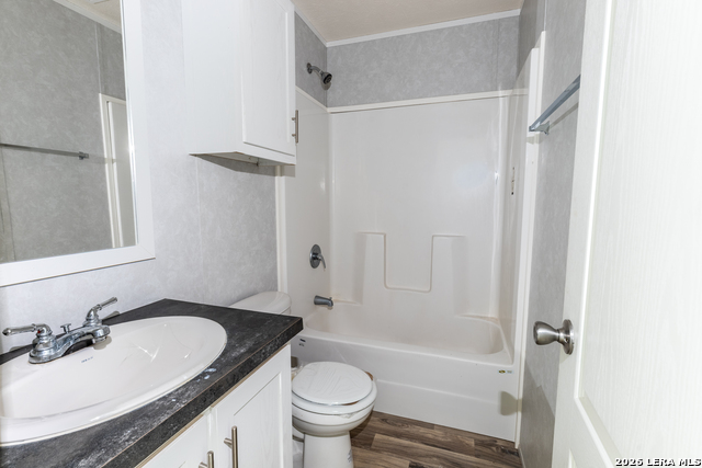 117 Royal Property Photo 14