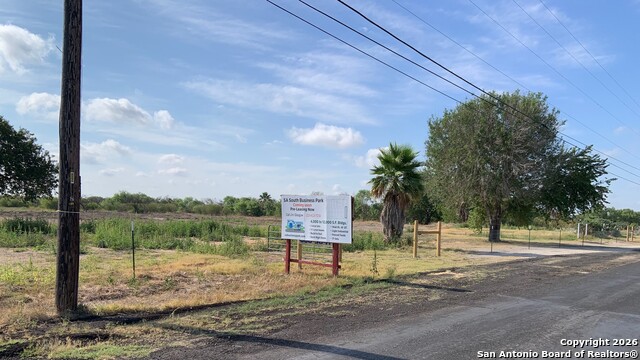 11696 S State Highway 16 Property Photo 3