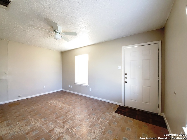 918 Hampton Property Photo 11