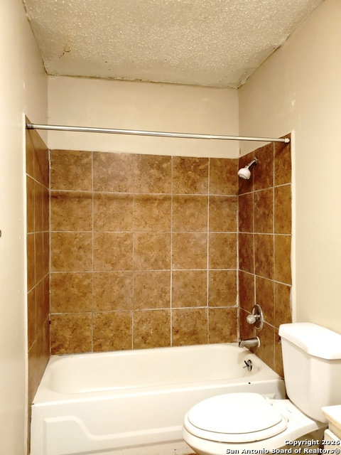 918 Hampton Property Photo 14