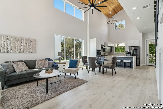 2535 Manor Heights Property Photo 2