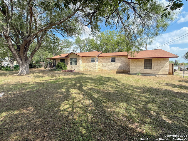 15430 S Main Property Photo 3