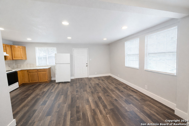 116 Dolores Property Photo 3