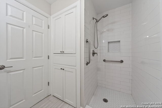 1013 North Blvd Property Photo 34