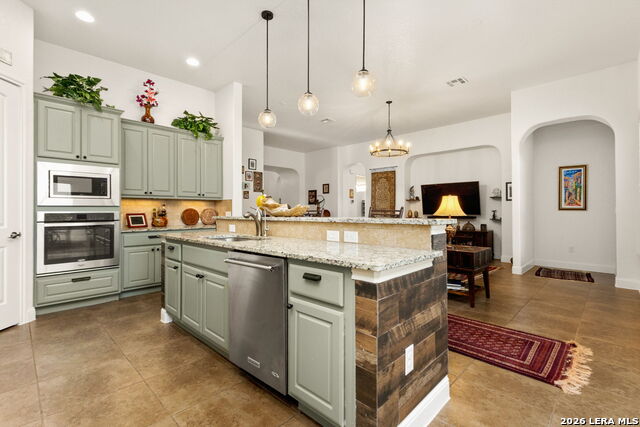880 Haven Point Property Photo 9
