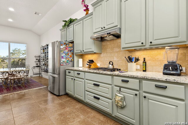 880 Haven Point Property Photo 11