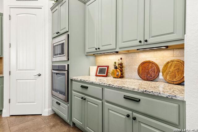880 Haven Point Property Photo 12