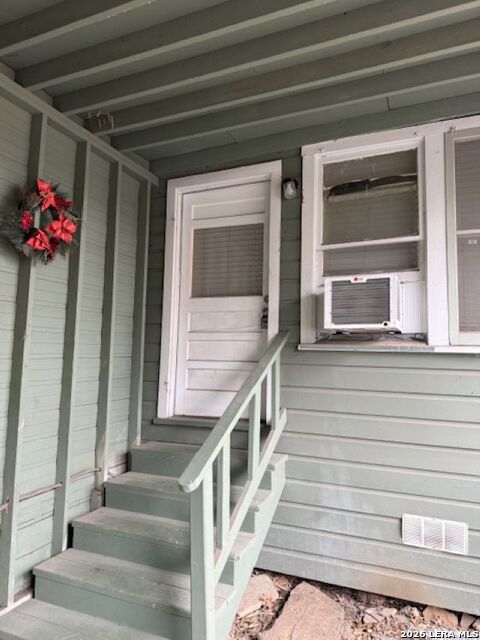 512 E Mulberry Property Photo 1