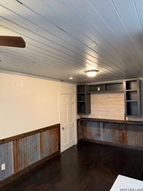 512 E Mulberry Property Photo 10